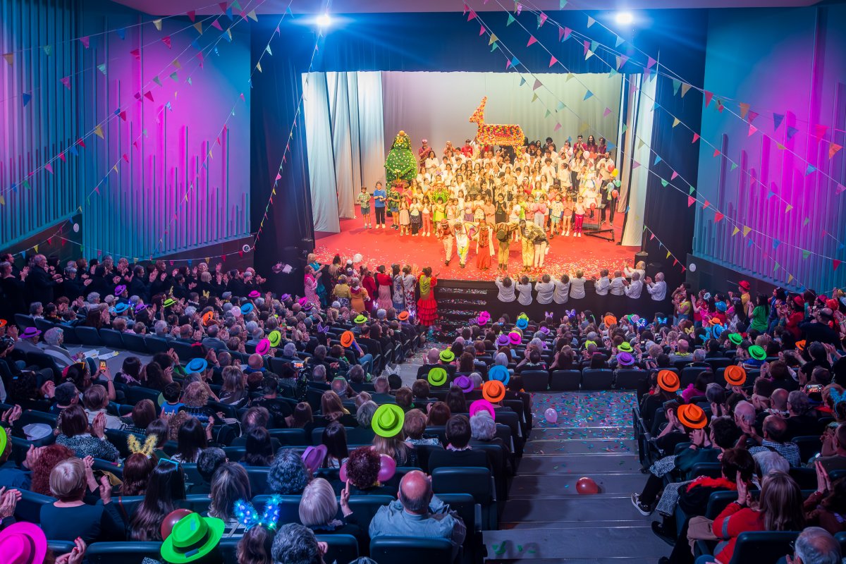 Vista general del teatre, durant una de les funcions