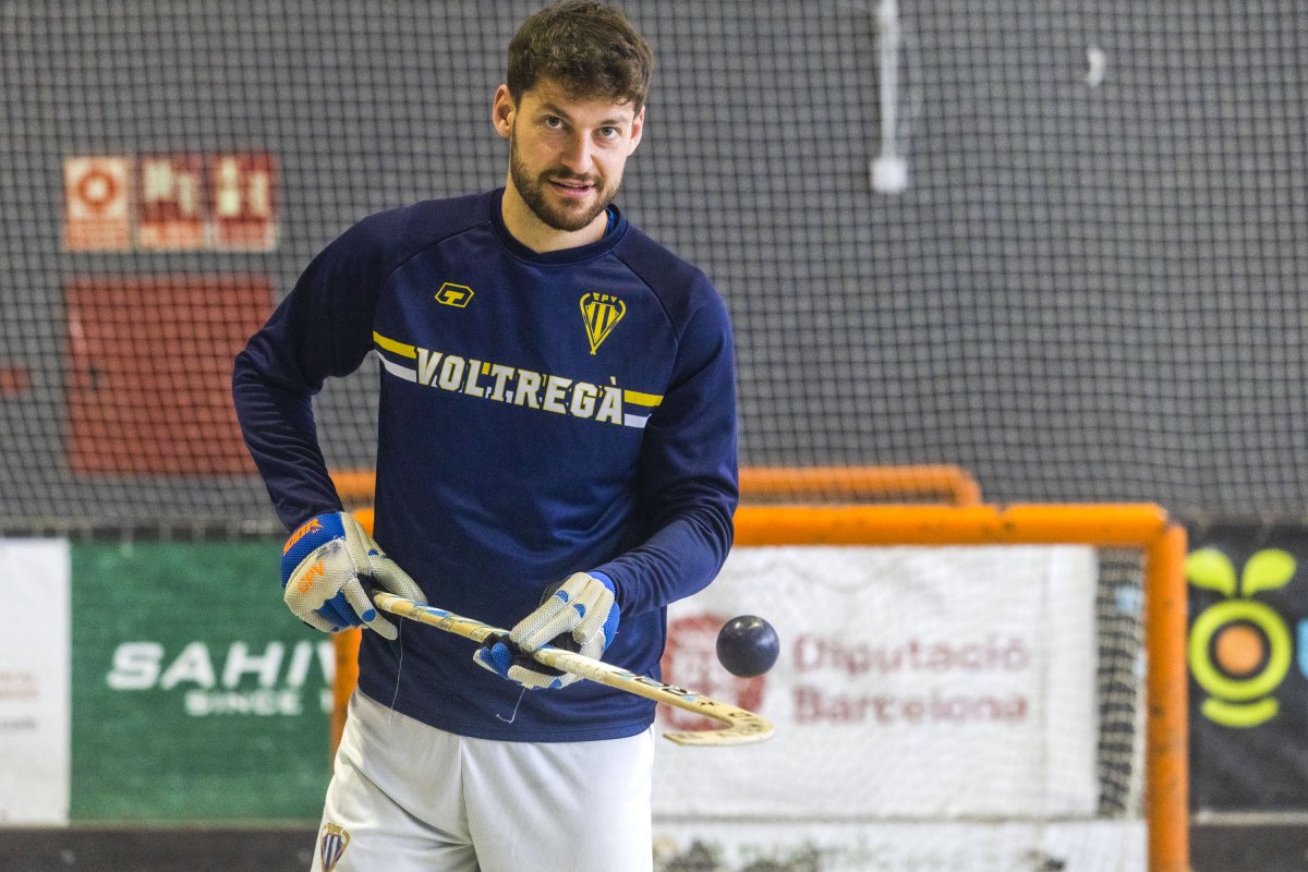 Àlex Rodríguez, aquest dimecres a la tarda a La Pista de Sant Hipòlit, on el Voltregà ha disputat els seus partits