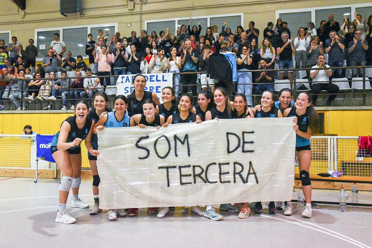 Les jugadores van celebrar l'ascens al final del partit