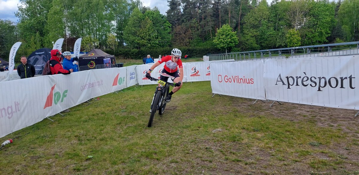 Jana Lüscher en plena competició a Lituània