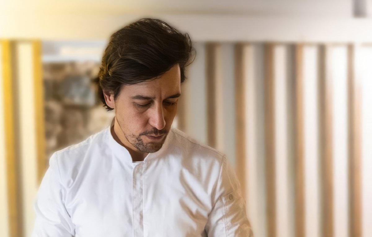 Eduard Godoy dirigeix la botiga i espai de degustació El Racó de l'Ibèric