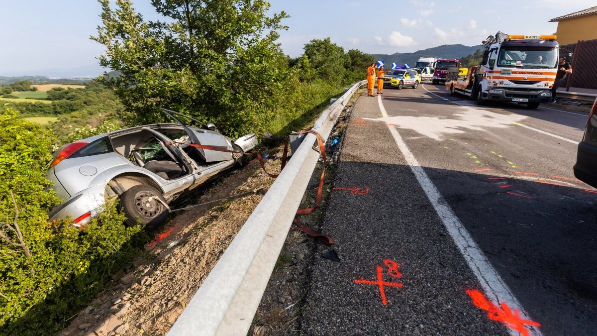 L'accident d'aquest dijous a la C-62, amb un dels cotxes que va acabar fora de la via