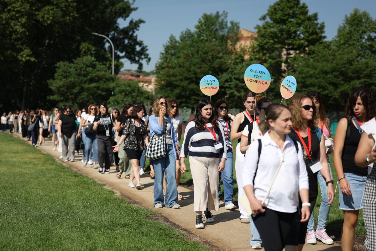 Algunes de les participants a la jornada arribant a l'Atlàntida