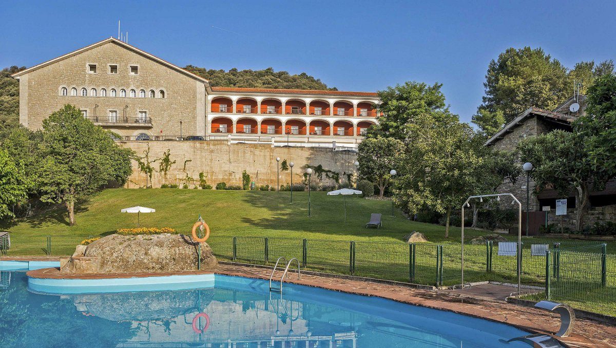 Una imatge general del parador de Sau