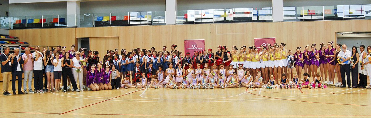 Foto de grup de tots els participants al festival dedicat a Goretti Isern