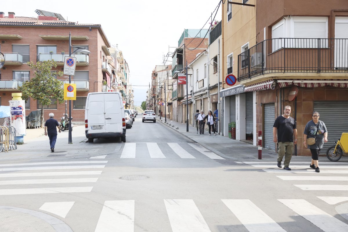 El carrer Riera de Canovelles es va reformar amb la primera llei de barris