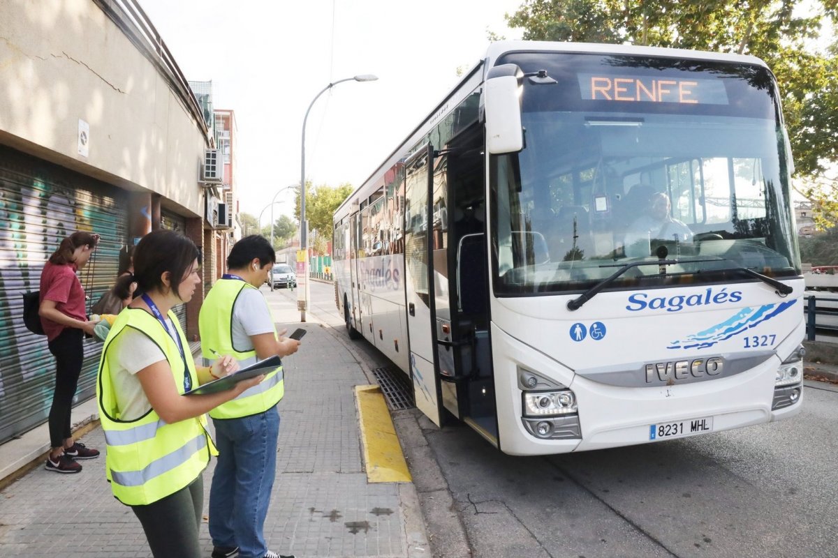 Servei alternatiu de bus durant el primer tall a l'estació de Parets