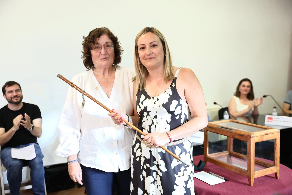 Pérez, a la dreta, amb Martori després del ple d'aquest dijous