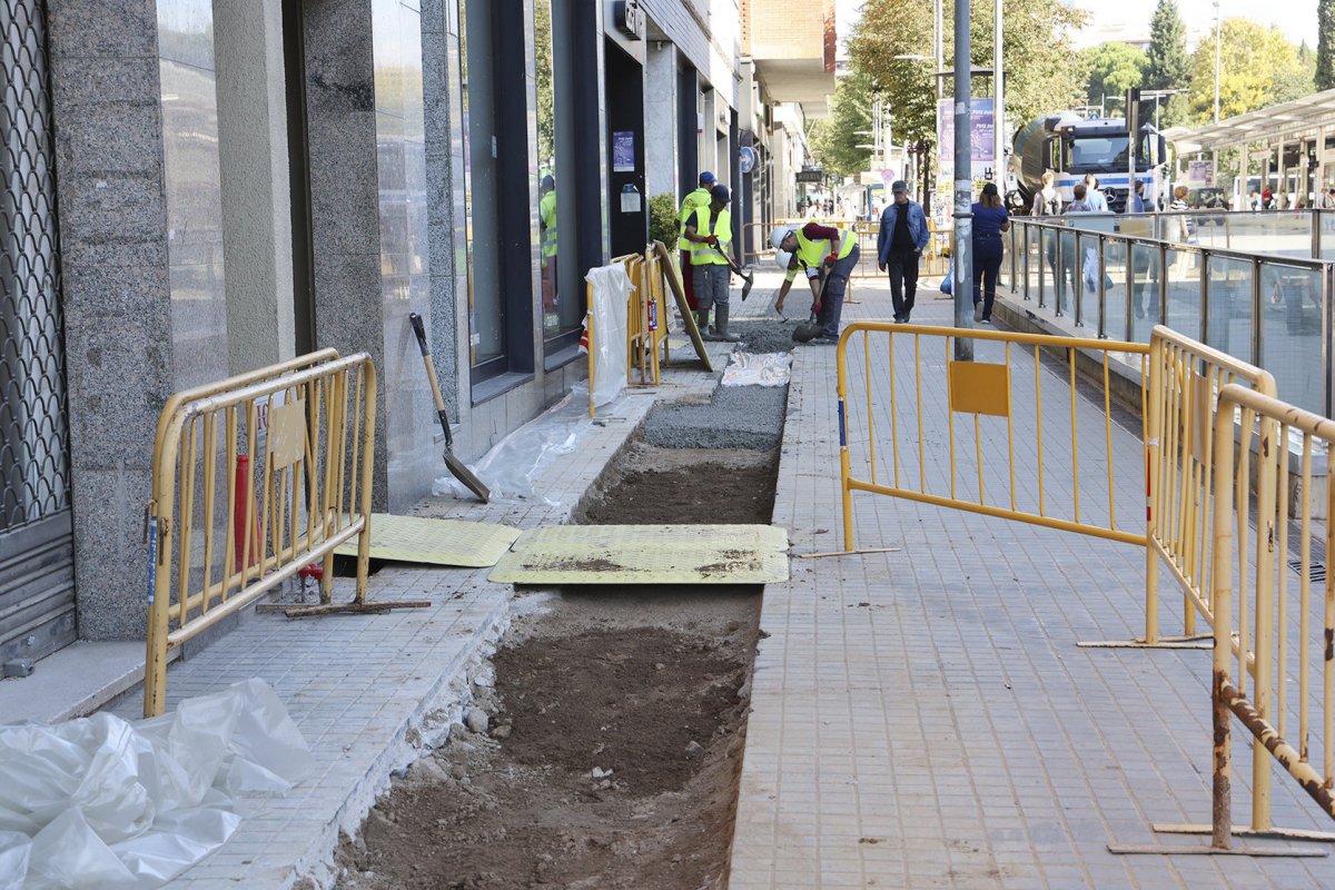 Els treballs que es van fer a l'avinguda Sant Esteve per renovar la canonada