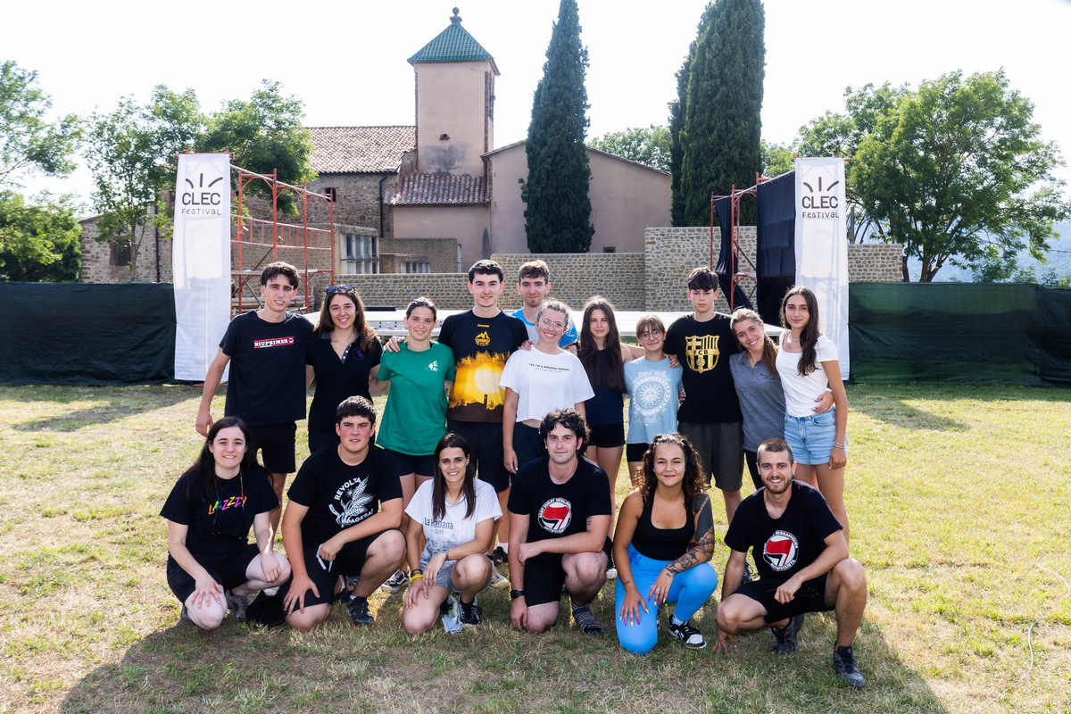 Una bona part de l’equip del Clec Festival, aquest dijous al recinte on es farà el festival