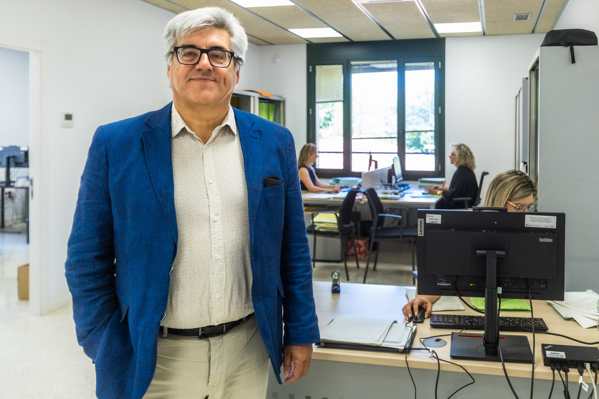 Ramon Menac, fiscal en cap de l’àrea de Manresa-Igualada-Vic, divendres passat a la nova                 subseu del ministeri fiscal a la capital d’Osona