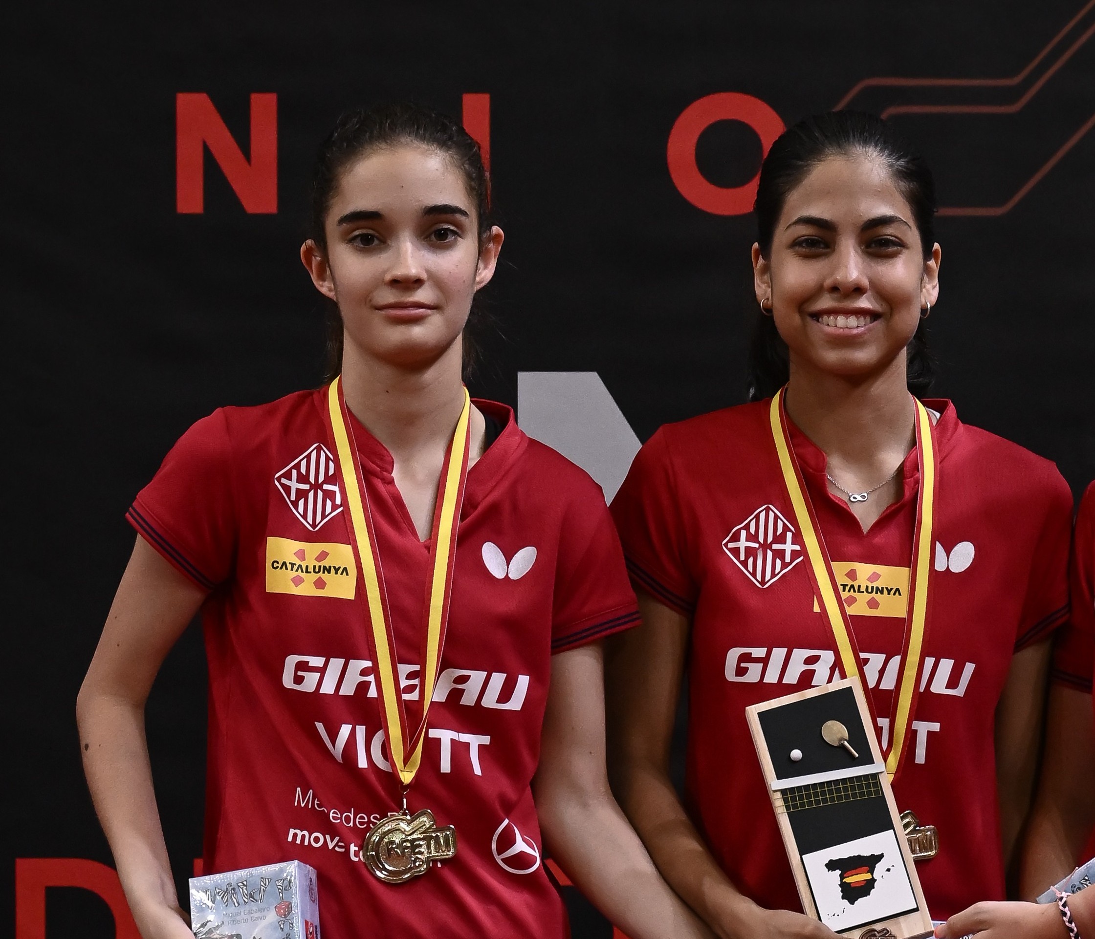 Irina Gimeno i Camila Moscoso, estant disputant l'Europeu U19 a Ostrava (Txèquia)