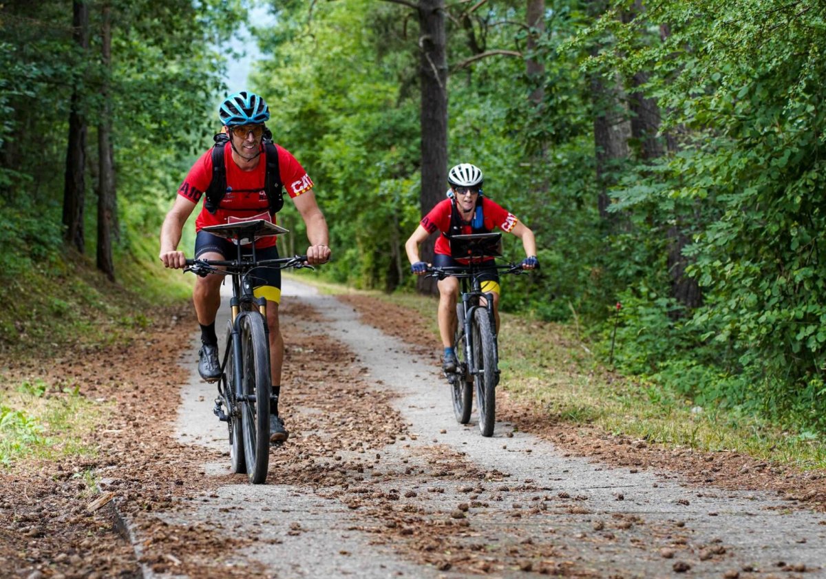 Uns participants, durant el recorregut