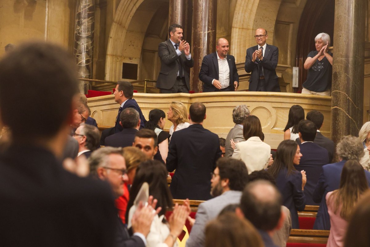 La delegació d'Aiguafreda, encapçalada per l'alcalde Miquel Parella, en conèixer el resultat de la votació