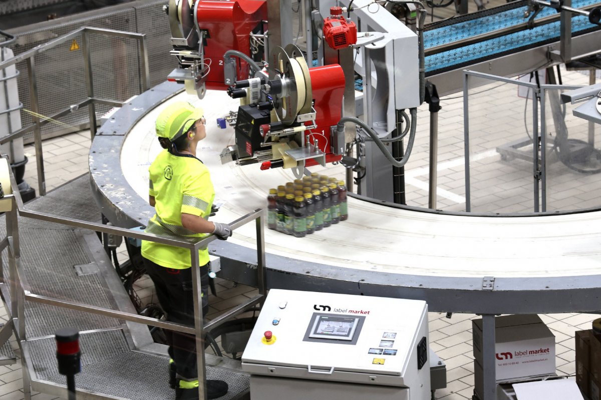 Uns treballadors en una imatge d'arxiu