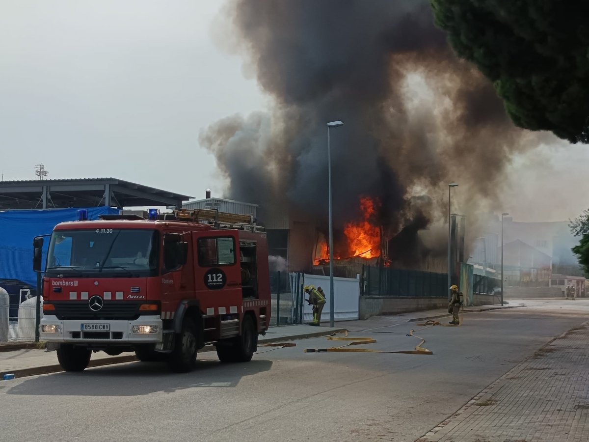 El foc desenvolupat visible des de l'exterior