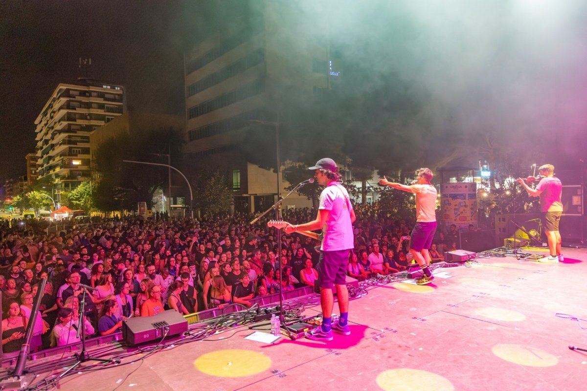 Un concert a l'avinguda del Parc durant la festa major de 2024