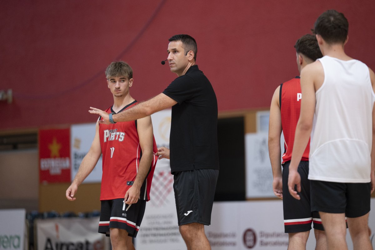 Dani Miret, en un moment del clínic