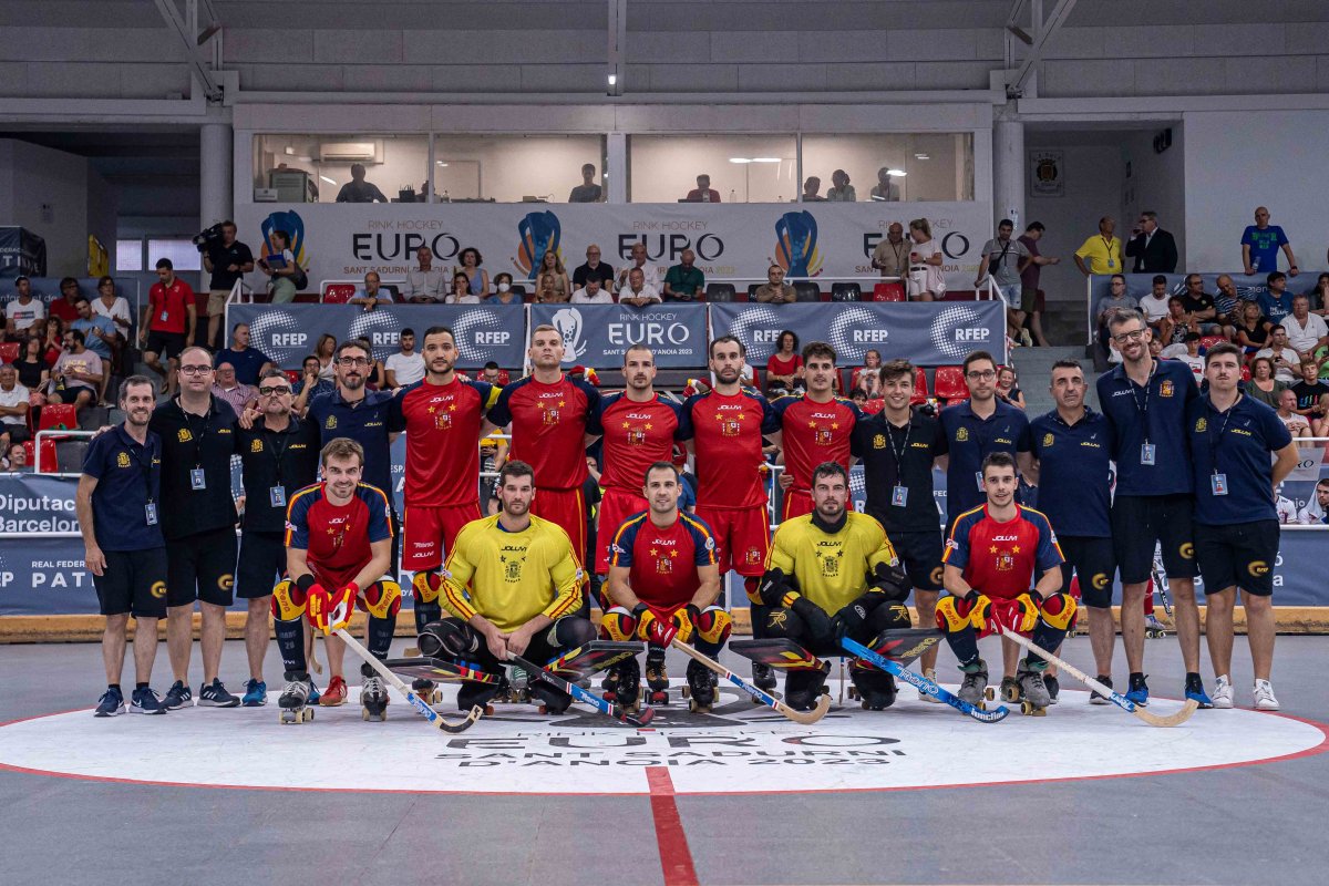 L'equip al complet que participa a l'Europeu de Portugal