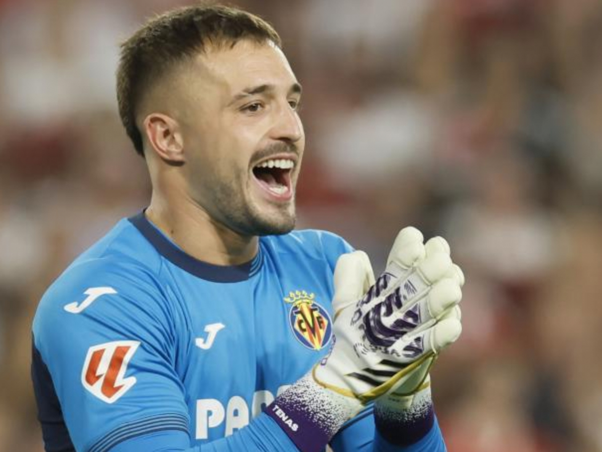 Arnau Tenas, durant el partit