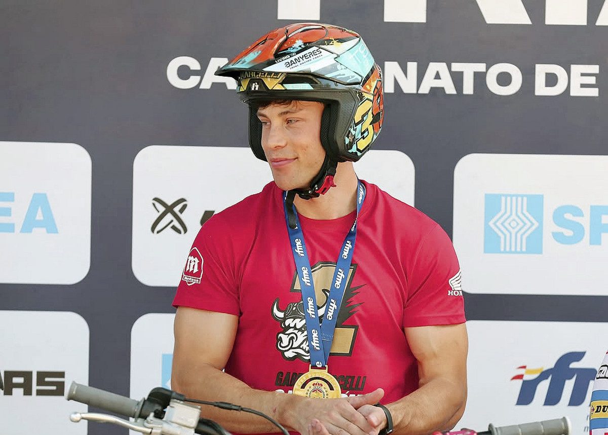 Gabriel Marcelli al podi d’Entrimo, on va poder celebrar la victòria a la prova i el títol de campió d’Espanya