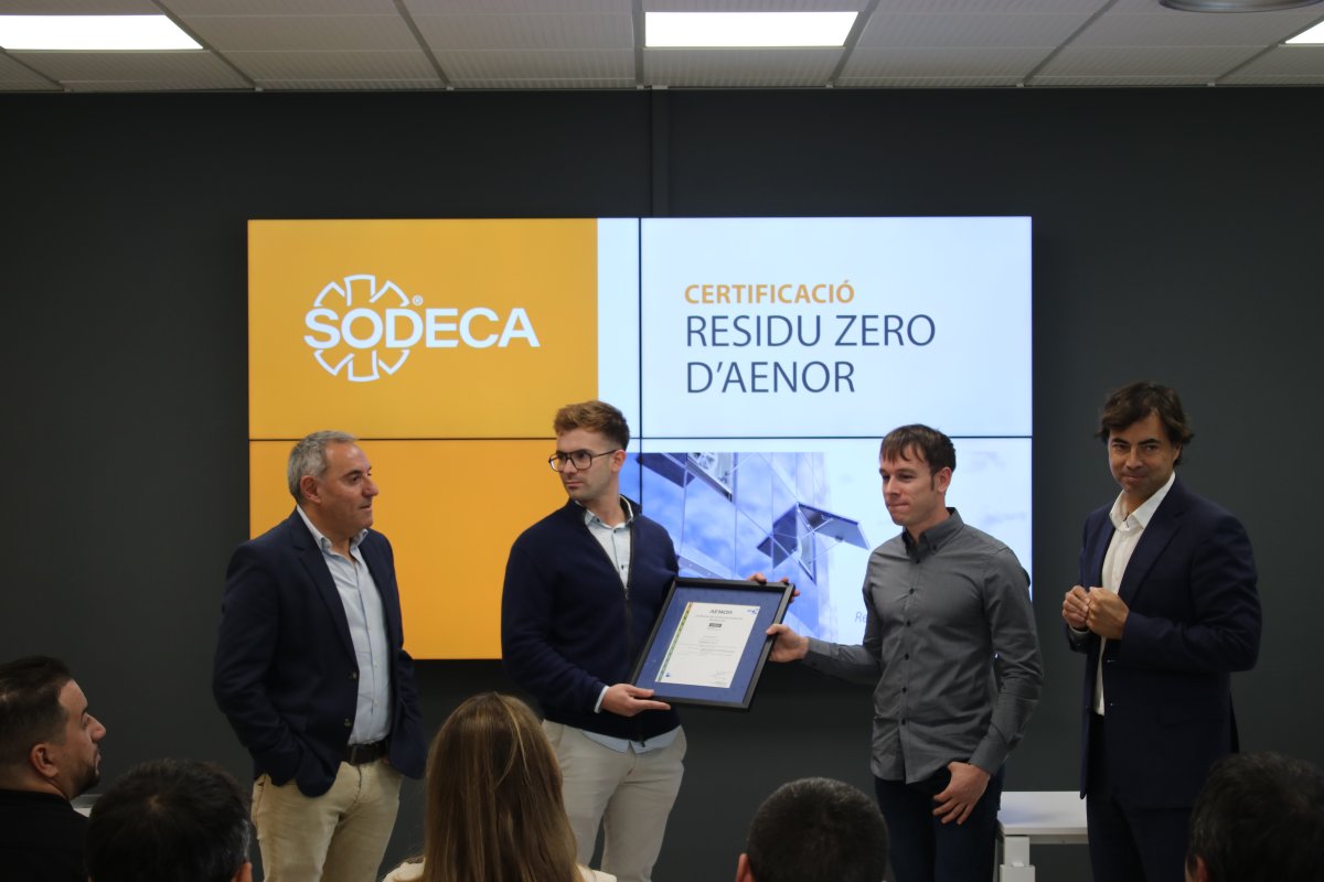 El lliurament del certificat es va fer dimarts a les instal·lacions de Sodeca a Ripoll