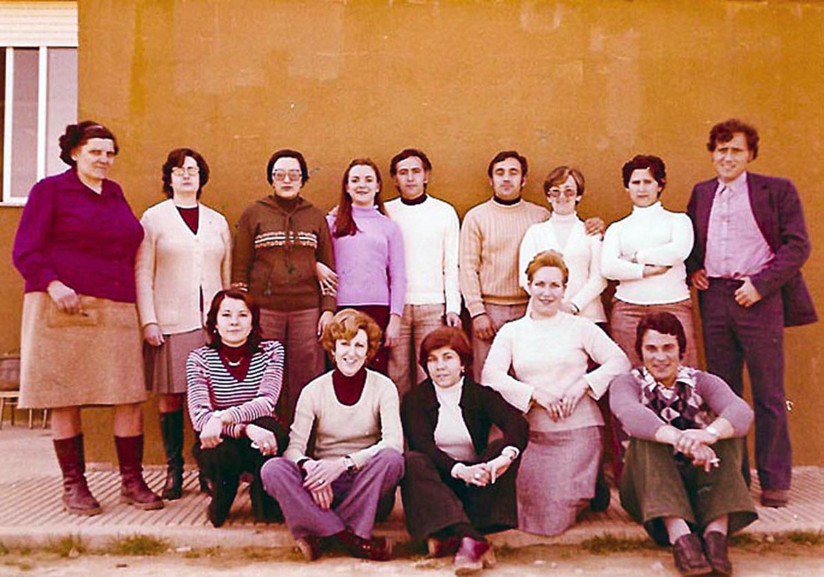 Mestres i cuineres del curs 1975-1976