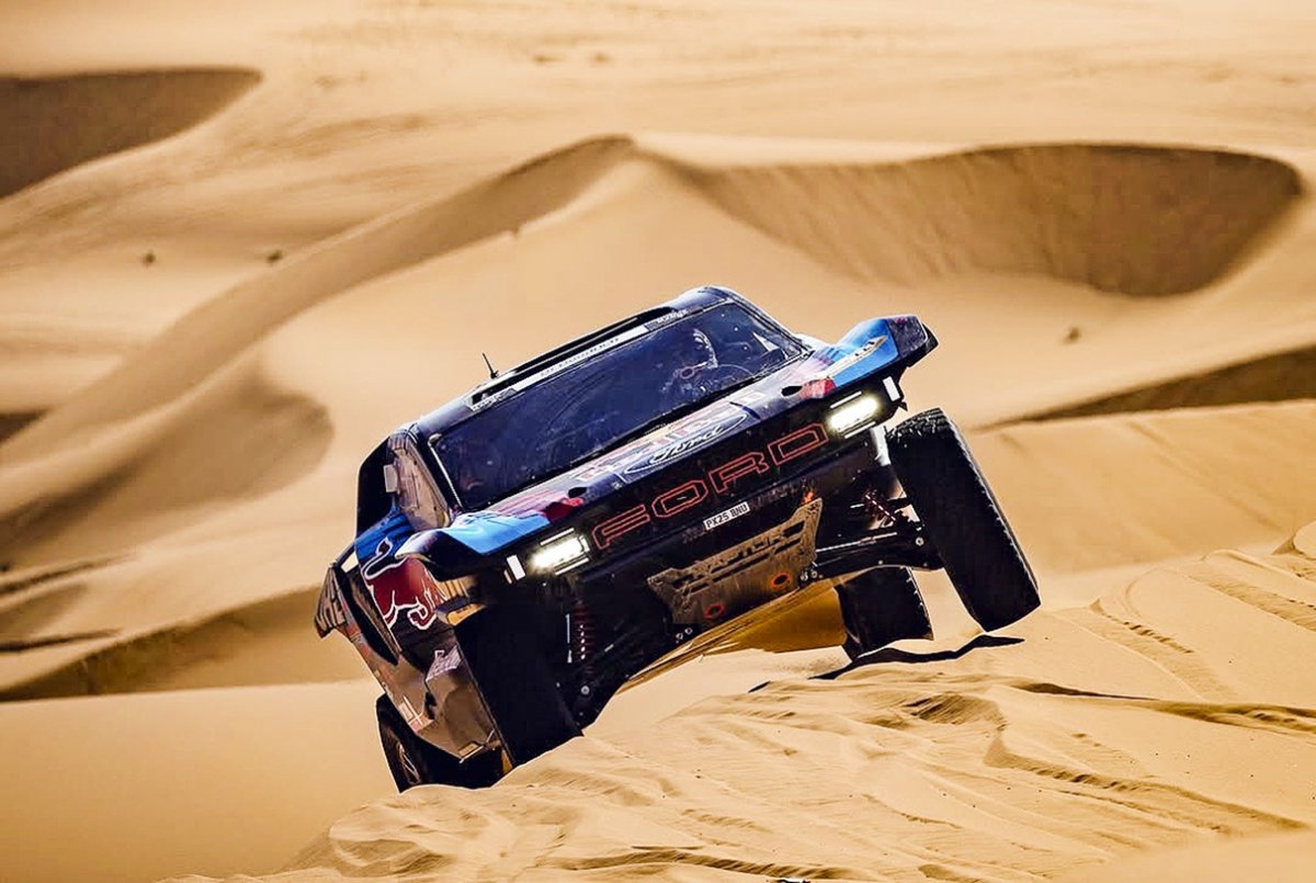 El Ford de Nani Roma, en una de les etapes del Ral·li del Marroc