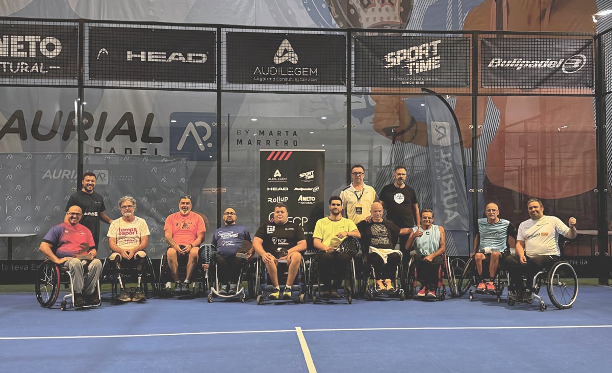 Foto de grup dels participants a la competició