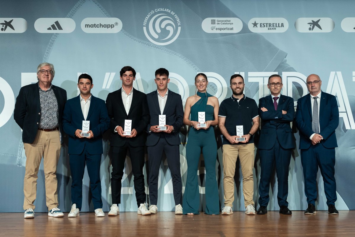 Biel Garolera, tercer per l'esquerra ha aconseguit l'ascens a AA Elit