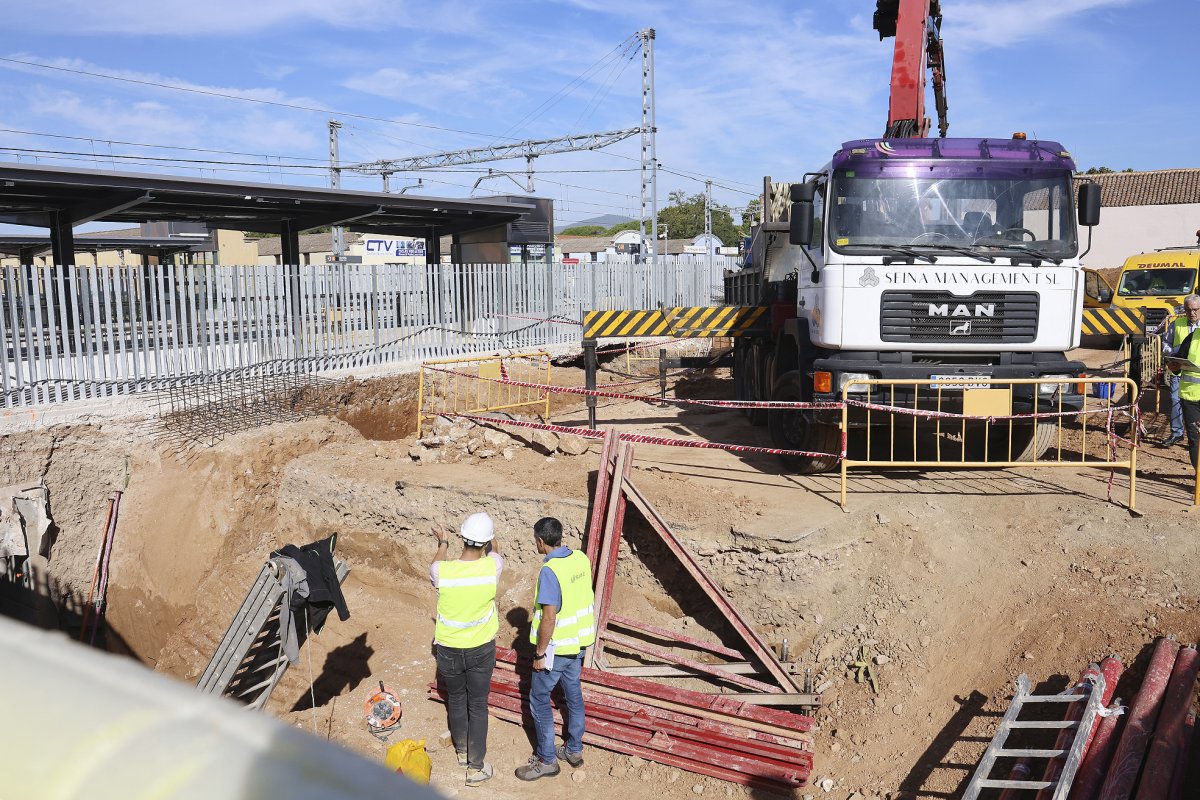 Les obres d'urbanització dels acessos del nou pas