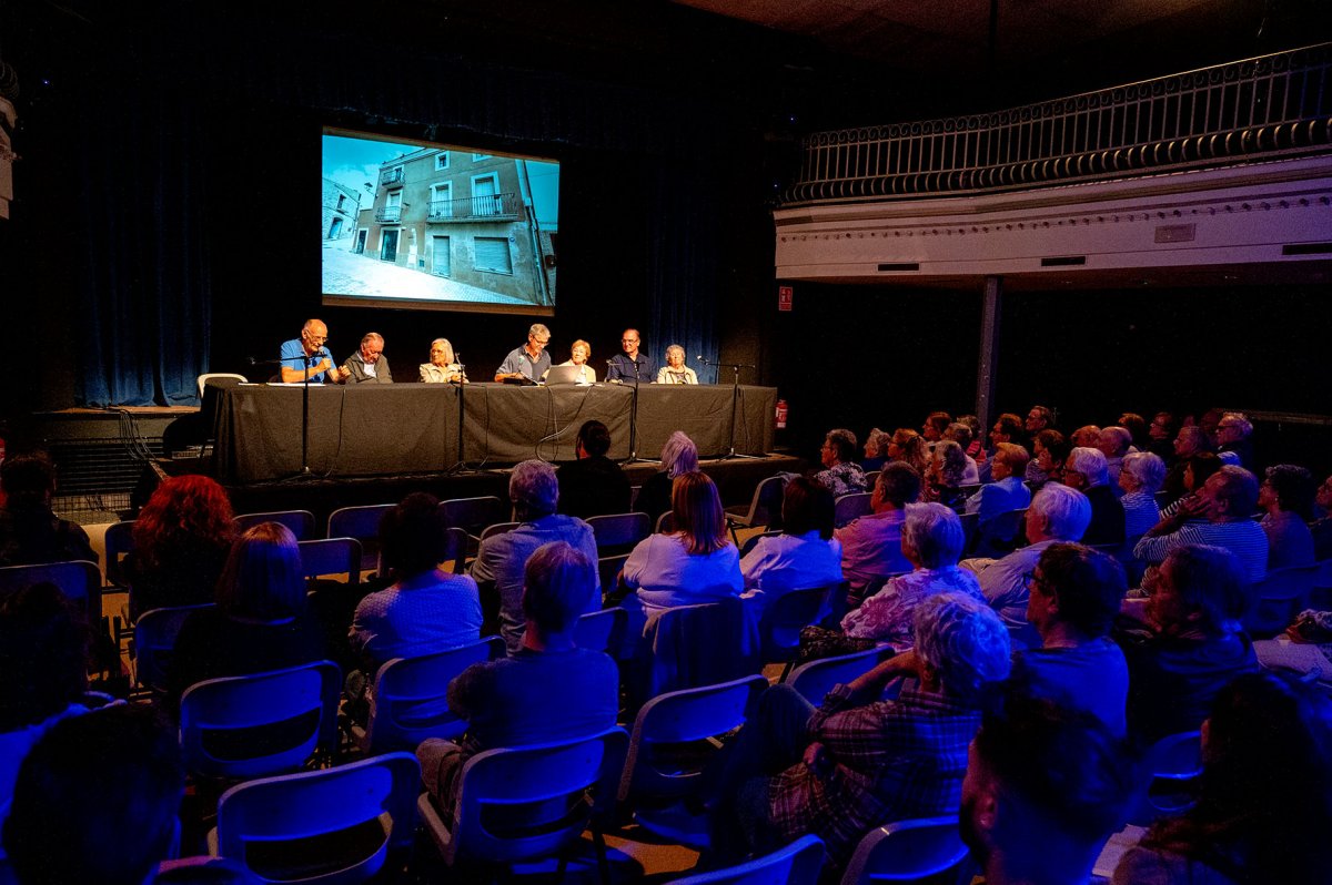 A la xerrada de divendres passat s'hi van repassar els primers 50 anys de L'Aliança