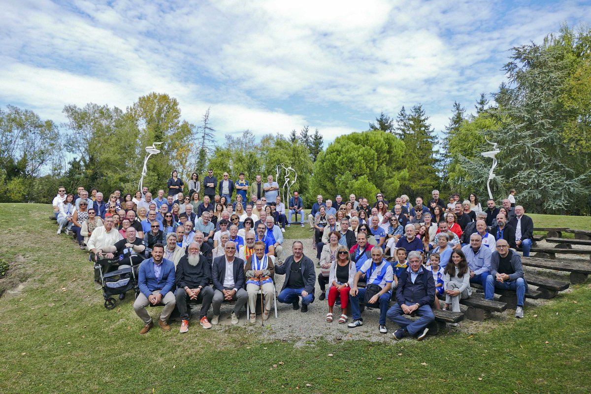 150 aficionats de l'Espanyol es van reunir a El Prat Verd de Malla