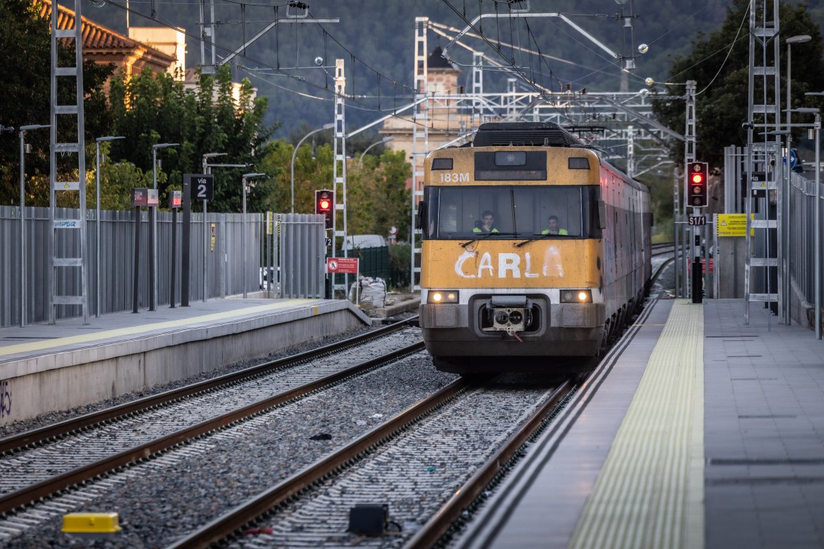 Un tren de l'R3 a l'estació de la Garriga en una imatge d'arxiu