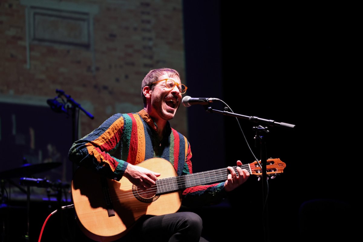 Ferran Orriols durant el concert a L'Atlàntida