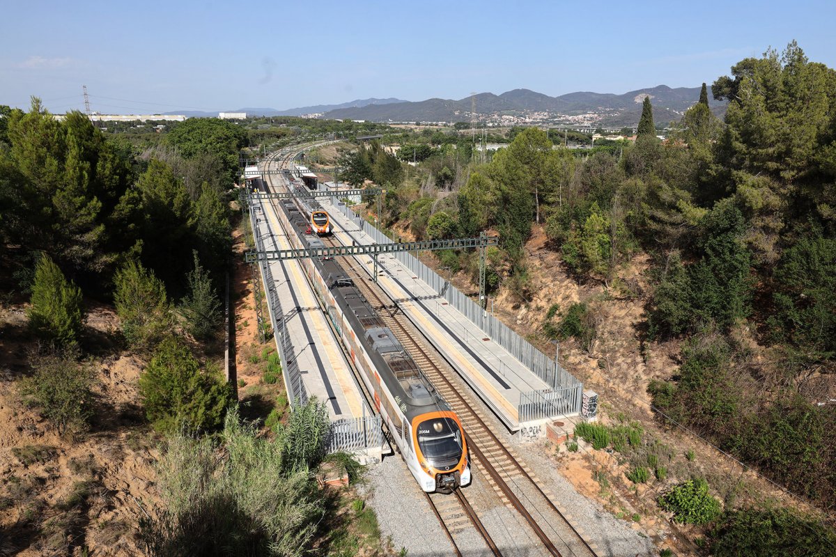 La línia R8 a Santa Perpètua