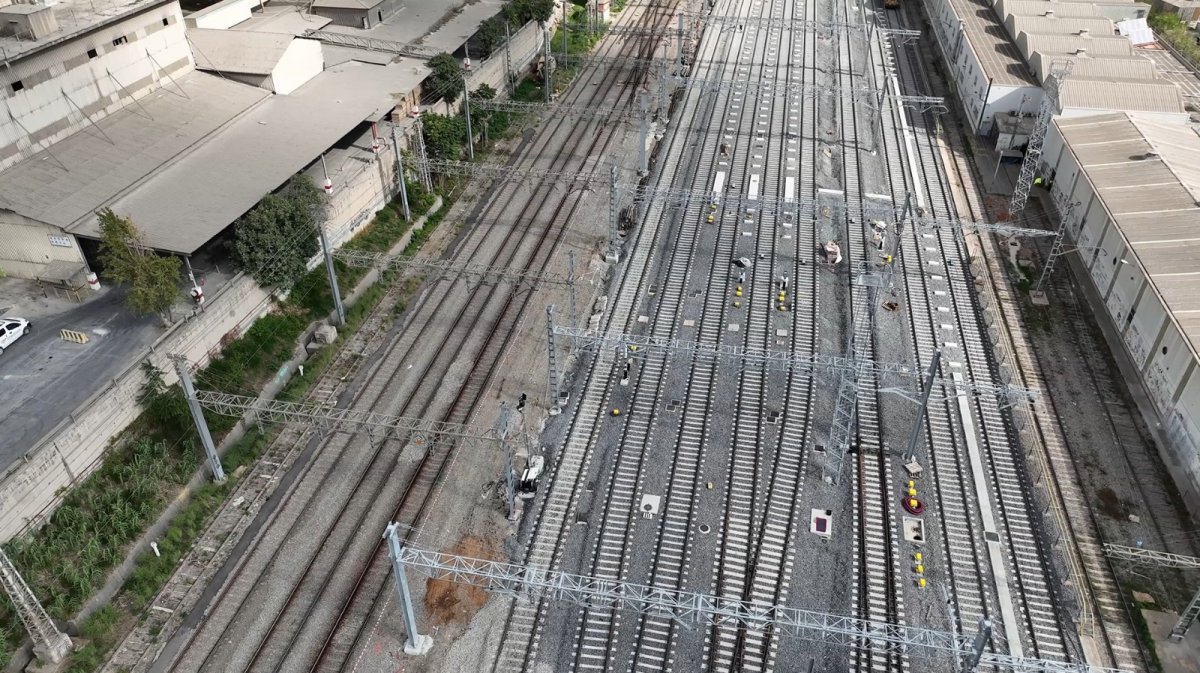 Nova configuració de vies i andanes a Montcada-Bifurcació amb els treballs executats fins ara