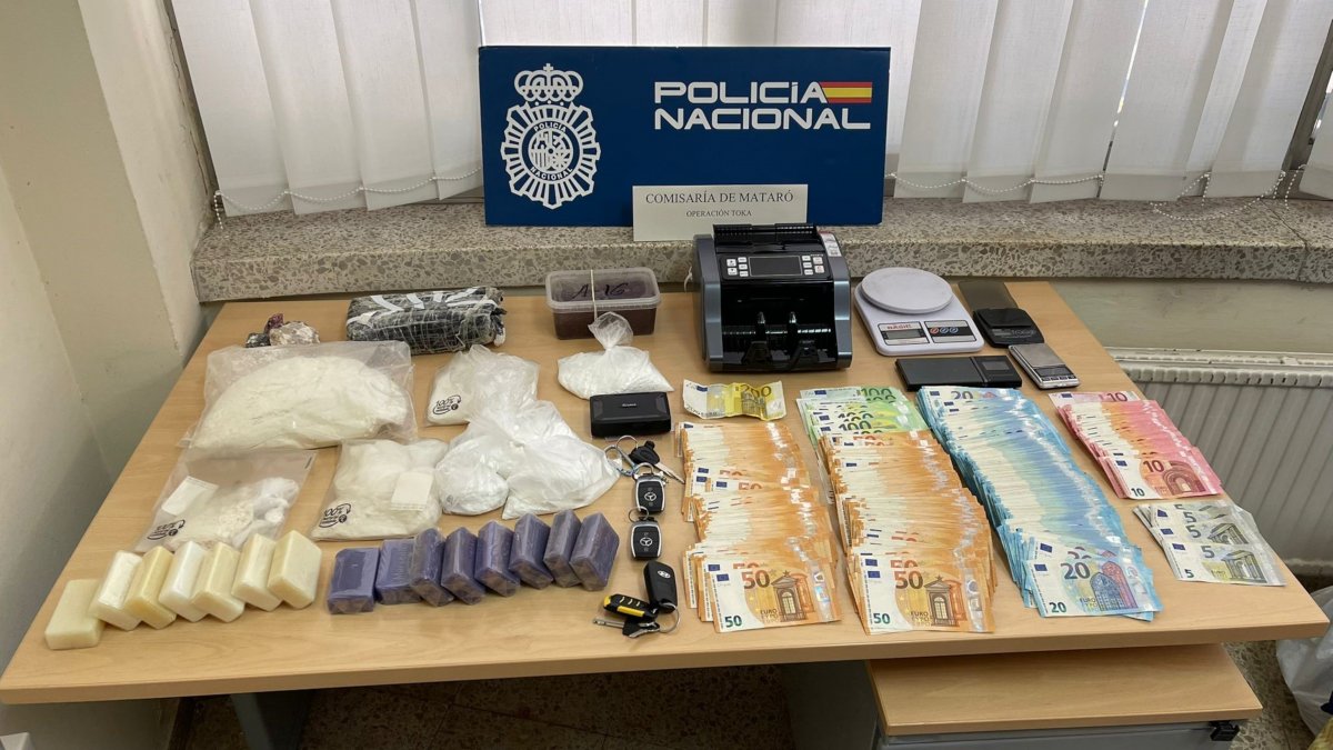 Detenen tres persones d’un grup criminal que venia droga a la zona de Granollers