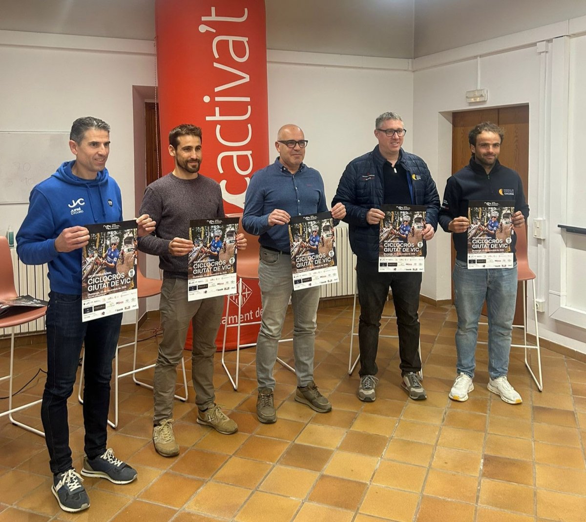 Els organitzadors del 12è Ciclocròs Ciutat de Vic, aquest dilluns a la presentació