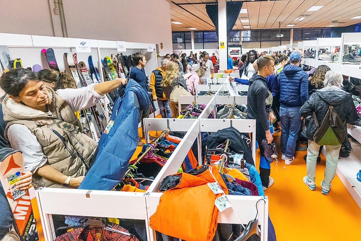 Ambinet als estands de la Fira de Muntanya de l'any passat