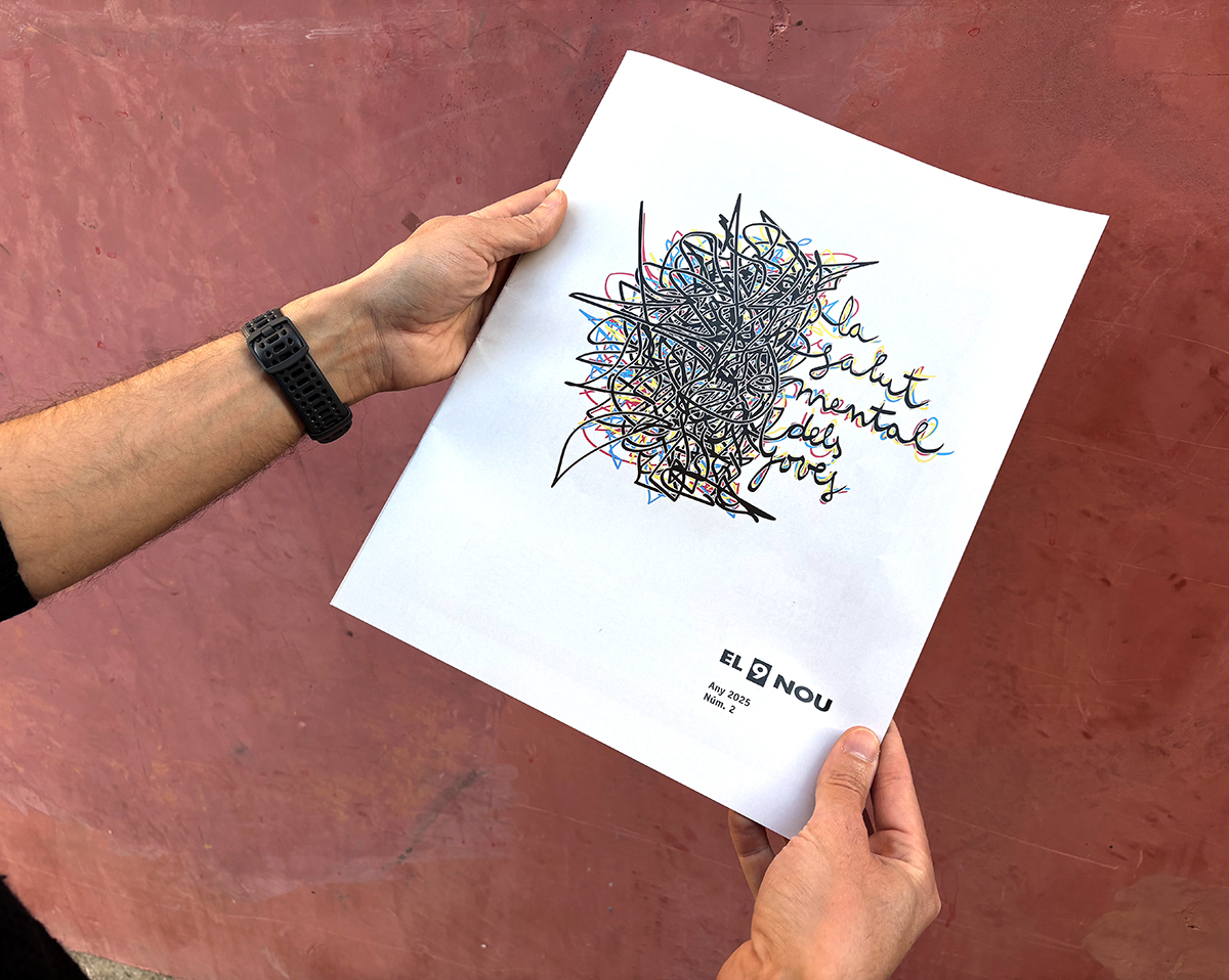 La portada és obra del publicista Santi Hausmann