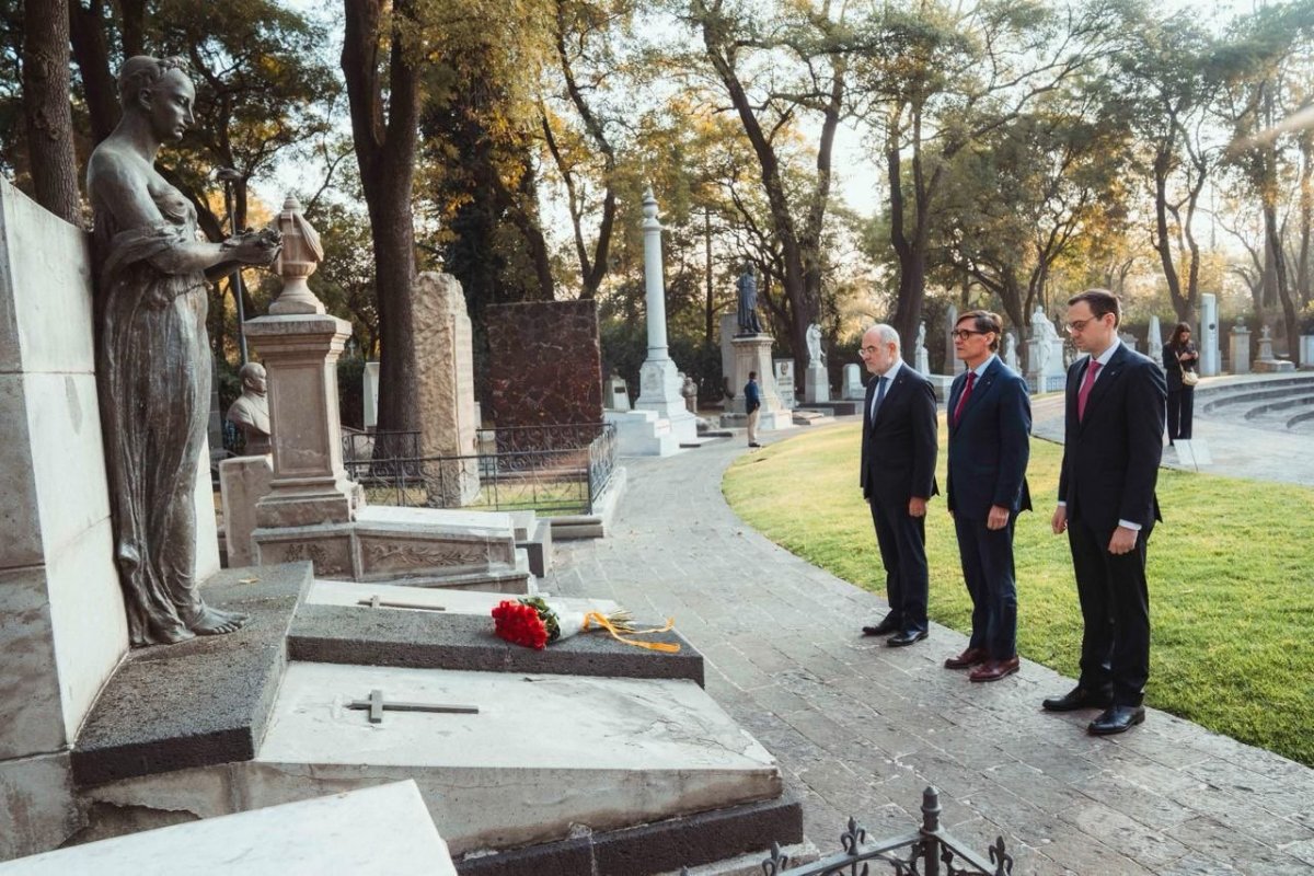 Salvador Illa a la 'Rotonda de las personas ilustres', a Ciutat de Mèxice