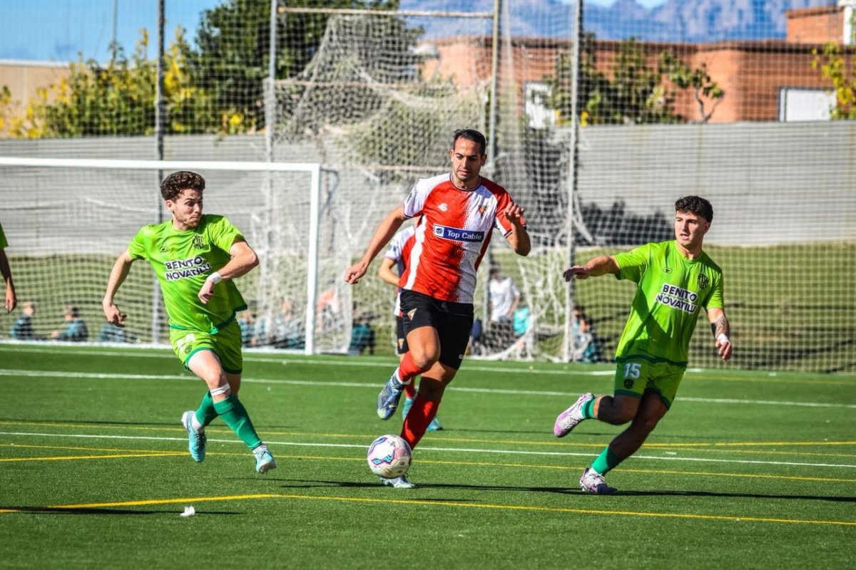 Rafel Roger i Abel López intenten aturar un local