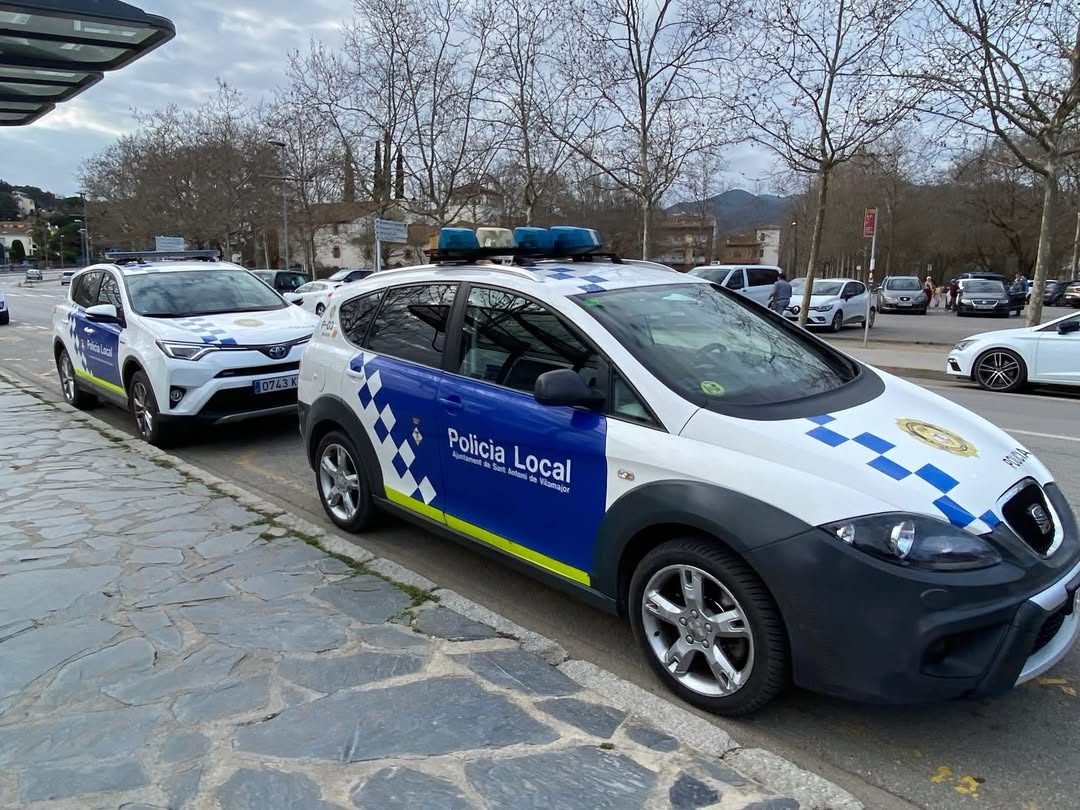 Tres detinguts a Sant Antoni per un robatori amb força en un domicili