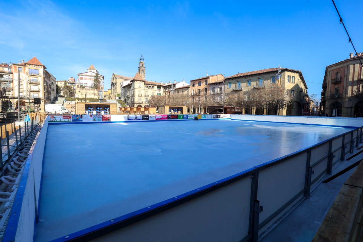 La pista de gel de Manlleu s'incorpora al Badanadal a partir d'aquest dissabte