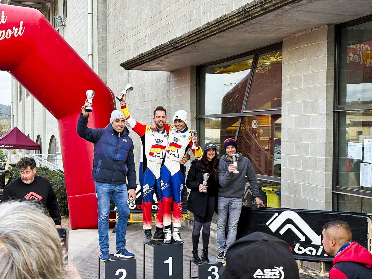 El podi del Ral·li de Vidreres, amb Nani Roma com a segon classificat