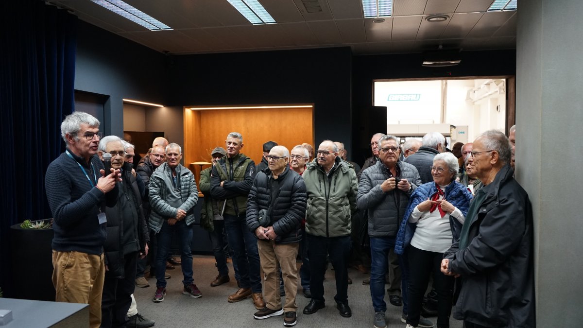 Pere Girbau donant la benvinguda als assistents al Dinar de jubilats