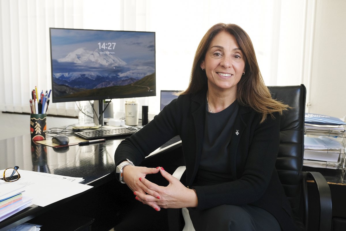 Meritxell Budó al despatx d'alcaldia