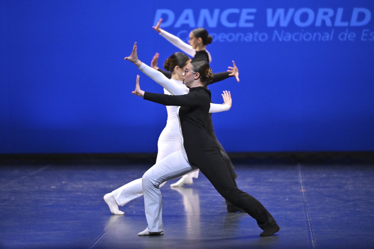 L’escola de dansa Acrobàtics ja balla entre les millors del món