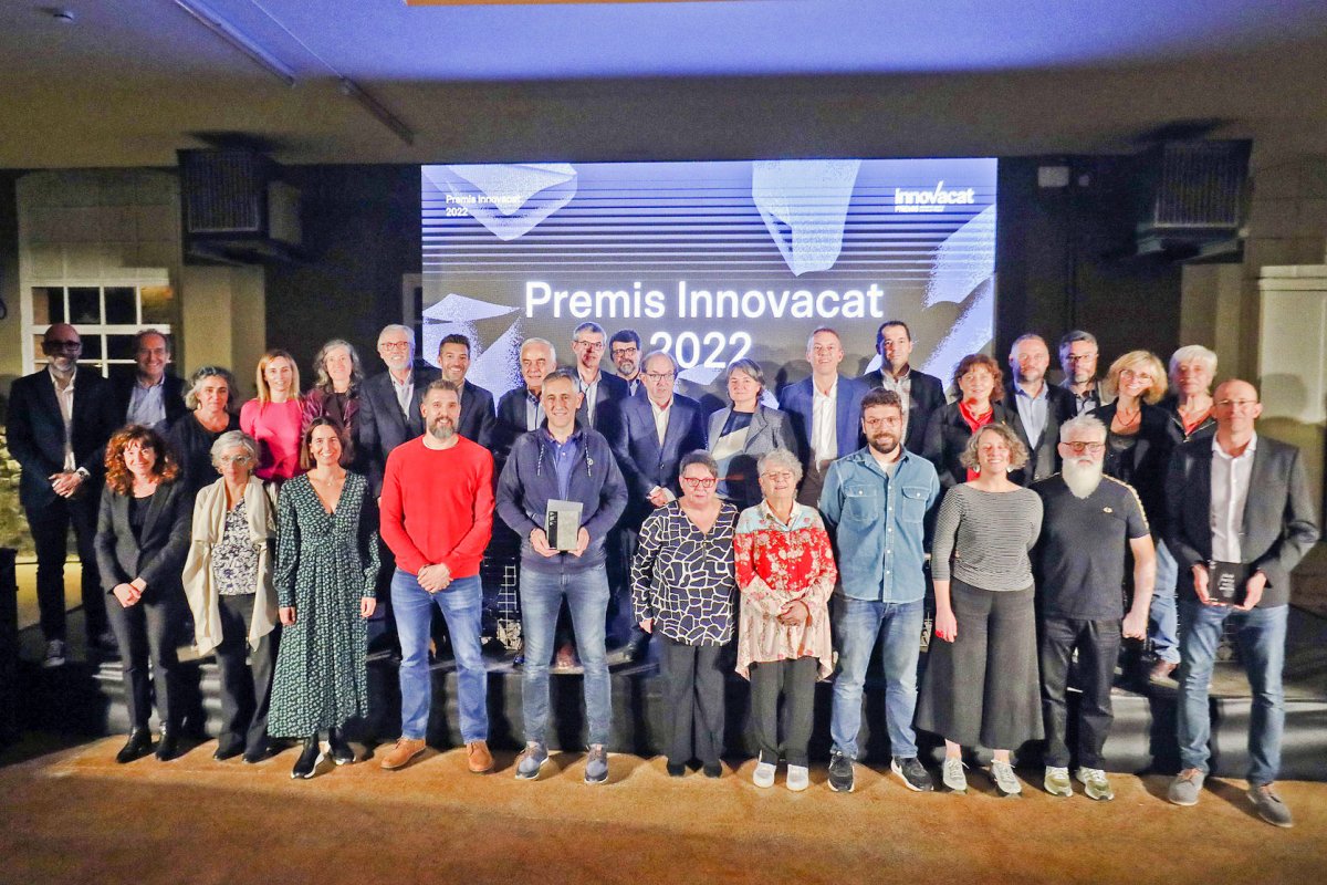 Premiats, autoritats i patrocinadors dels Premis Innovacat del 2022